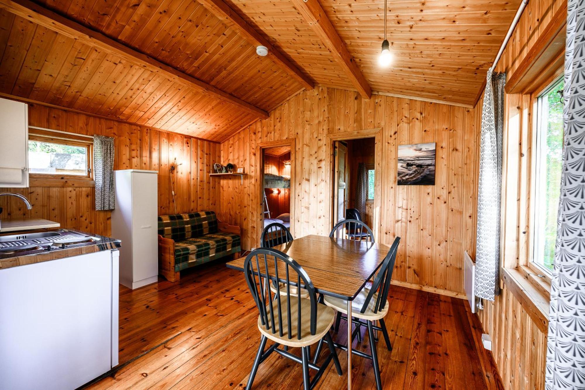 Korsbakken Camping Isfjorden Exterior photo
