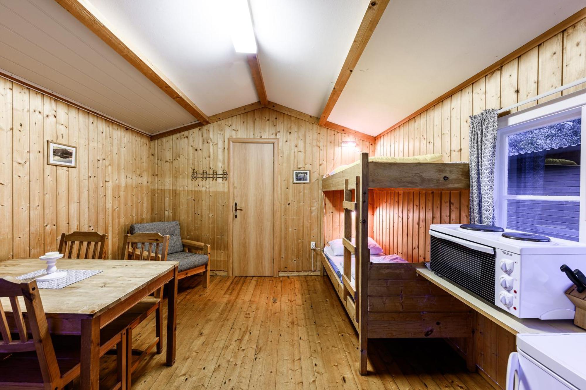 Korsbakken Camping Isfjorden Room photo